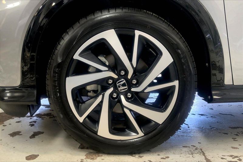 2019 Honda HR-V Sport photo 8