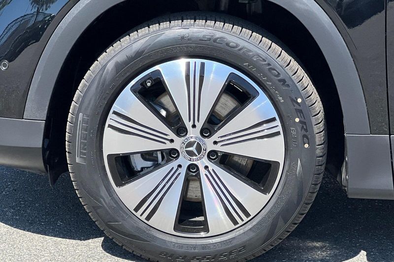 2023 Mercedes-Benz EQB 250+Image 33