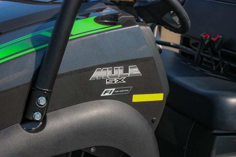 New 2026 Kawasaki MULE SX 4X4 XC LE METALLIC ONYX BLACK Image 13