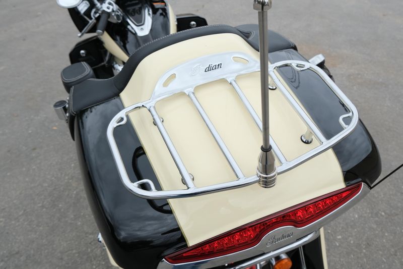 USED 2017 INDIAN MOTORCYCLE ROADMASTER Image 17