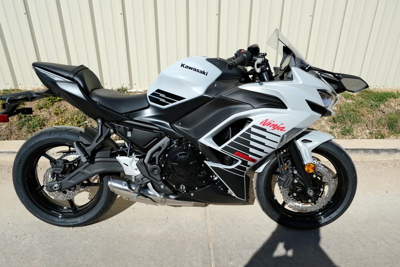 NEW 2026 KAWASAKI NINJA 650 ABS Image 2