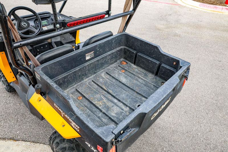 Used 2018 CUB CADET CHALLENGER 400  BLACK AND YELLOW Image 14