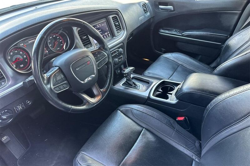2021 Dodge Charger SXT photo 10