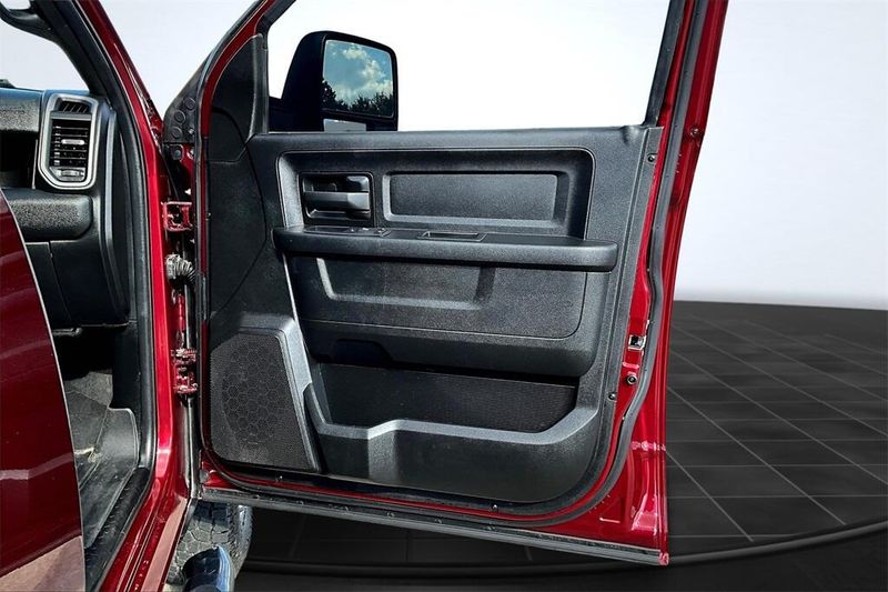 2024 Ram 3500 Tradesman photo 25