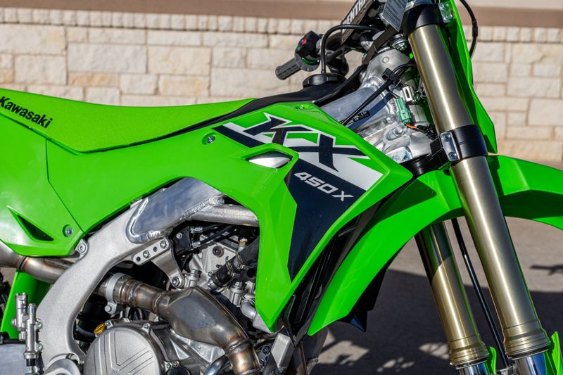 2025 Kawasaki KX450X LIME GREENImage 7