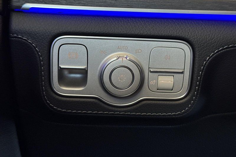 Used 2025 Mercedes-Benz GLE 450Image 32