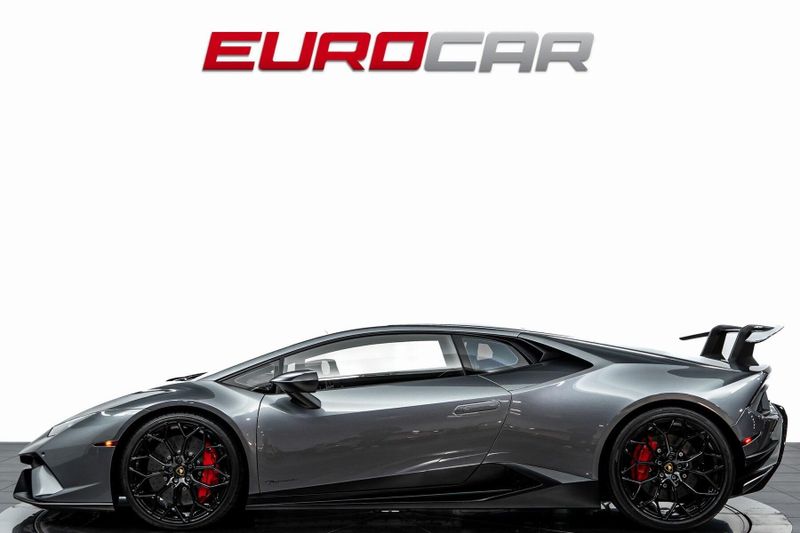 2018 Lamborghini Huracan Performante *CARBON FIBER BUCKET SEATS*Image 2