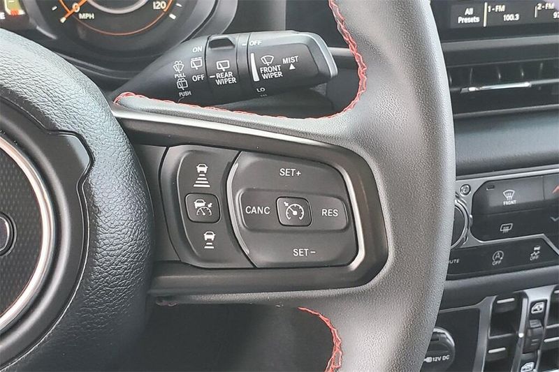 2024 Jeep Wrangler Rubicon photo 14