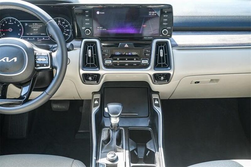 Used 2022 Kia Sorento EXImage 14