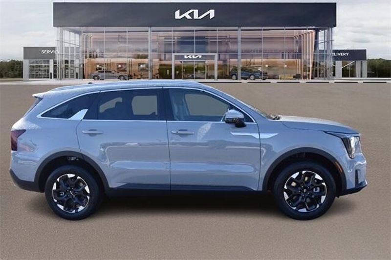 New 2026 Kia Sorento SImage 2