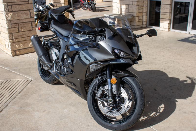 NEW 2026 KAWASAKI NINJA ZX6R ABS Image 5