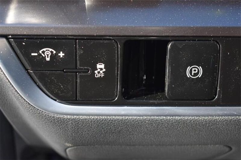 2025 Kia Sportage EXImage 21