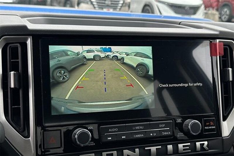New 2025 Nissan Frontier SVImage 15