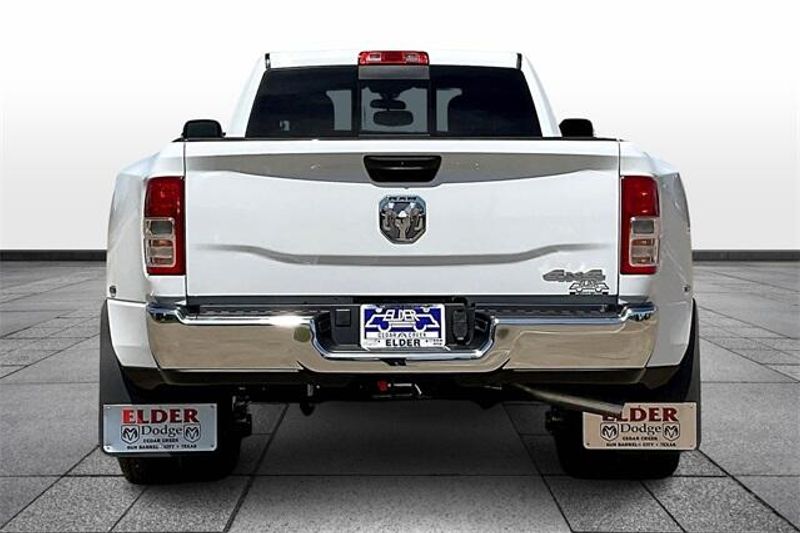 2024 RAM 3500 Tradesman Crew Cab 4x4 8