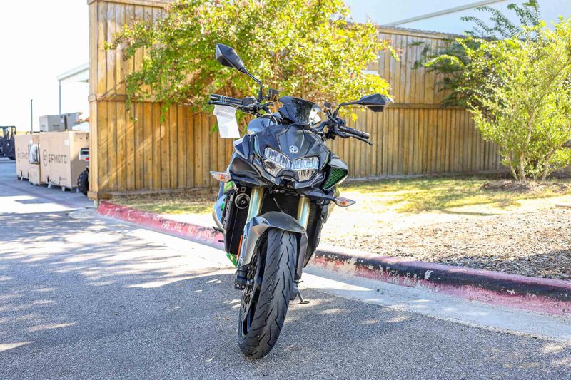 NEW 2025 KAWASAKI Z H2 SE ABS Image 9