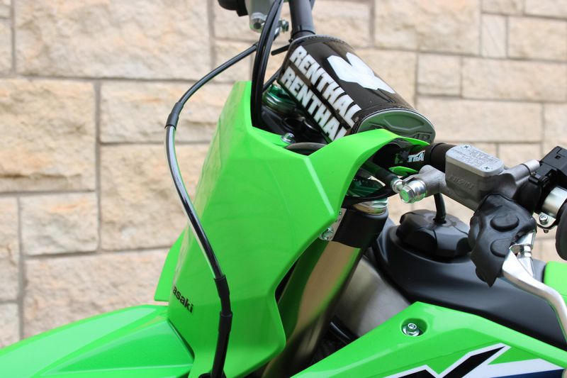 New 2026 Kawasaki KX450 LIME GREEN Image 19