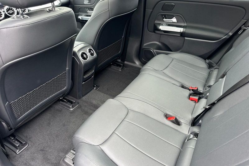 2024 Mercedes-Benz EQB 300Image 13