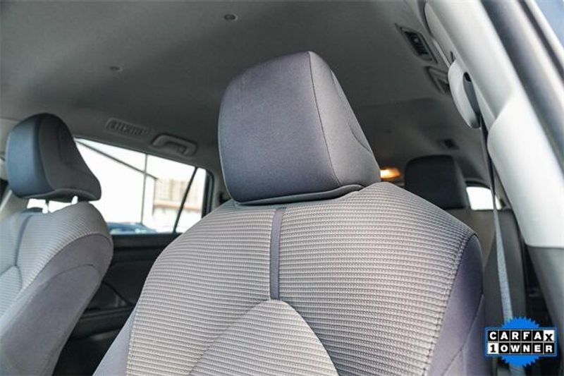 Used 2023 Toyota Highlander LImage 25