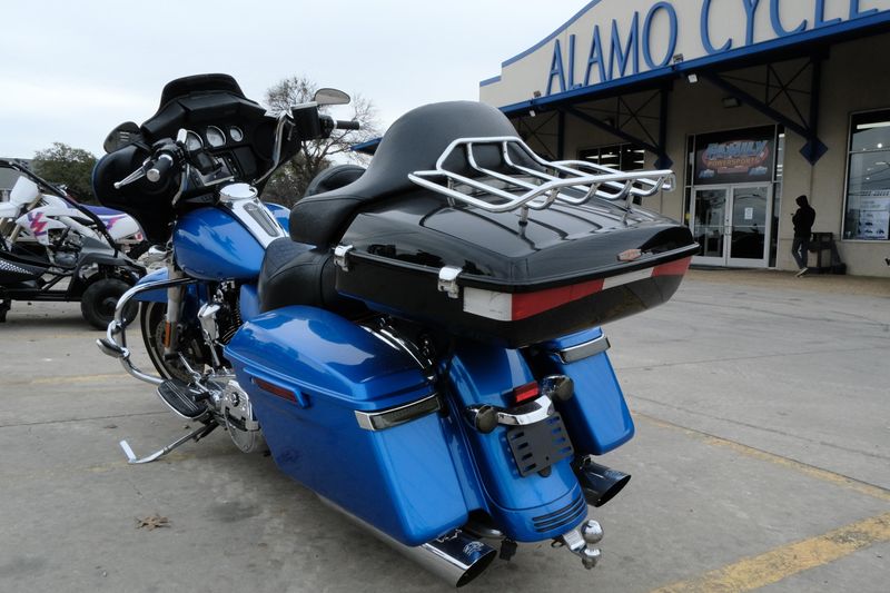 2018 HARLEY STREET GLIDE BLUEImage 20