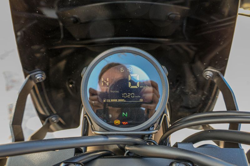 USED 2025 HONDA SCL 500 Image 9