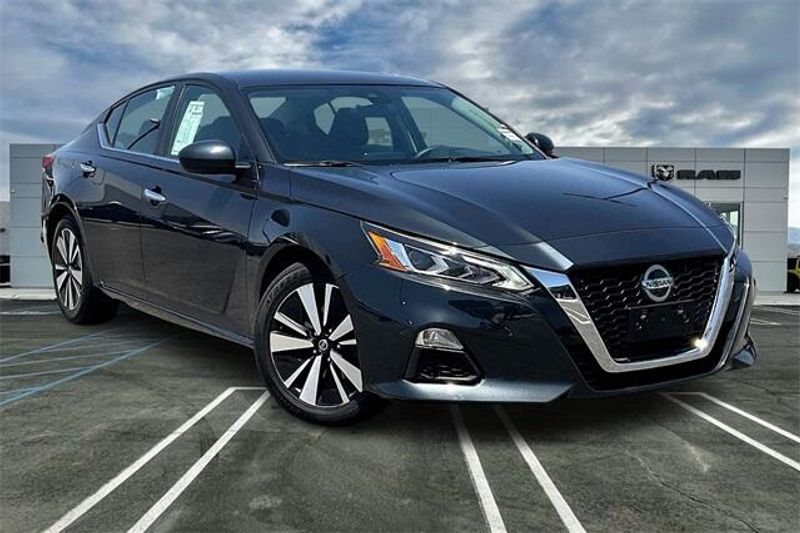 Used 2022 Nissan Altima 2.5 SVImage 12