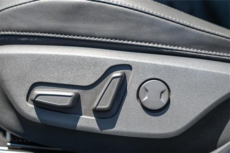 Used 2024 Kia Niro EX TouringImage 22