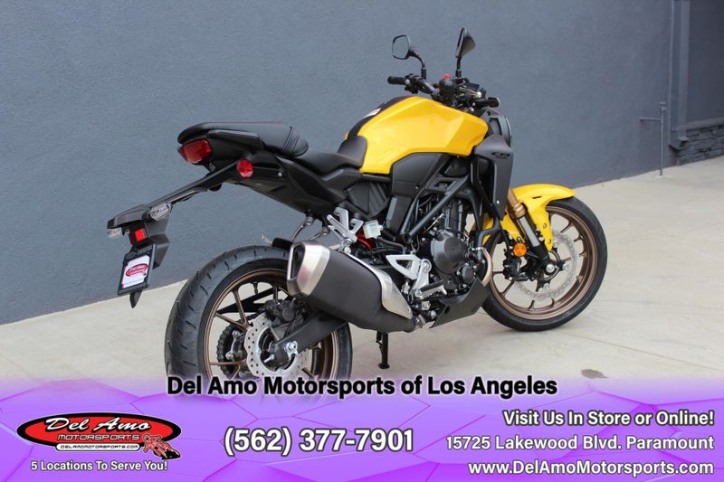 New 2025 Honda CB300R ABS Image 2