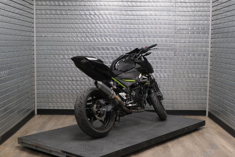 USED 2020 KAWASAKI Z400 ABS Image 3