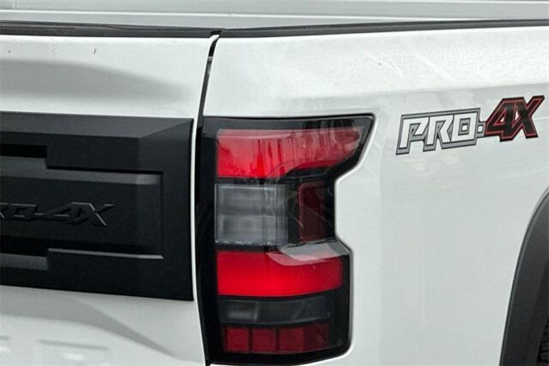 New 2025 Nissan Frontier PRO-4XImage 22