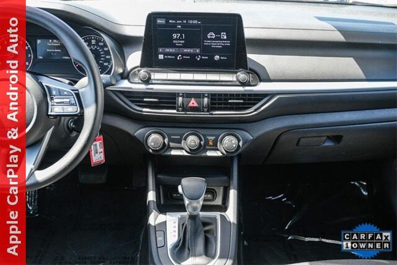 Used 2022 Kia Forte LXSImage 14
