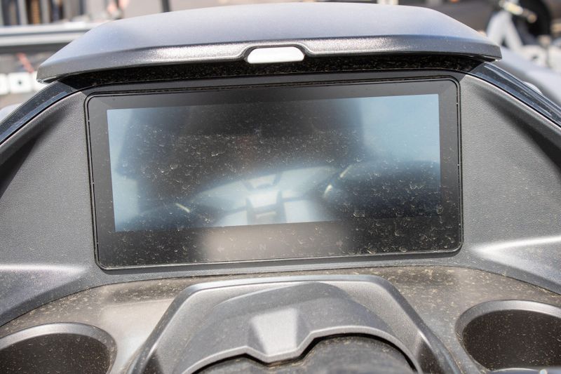 NEW 2026 SEADOO SWITCH SPORT 18 300HP TECH PACKAGE WITH PAINTED TRAILER Image 22