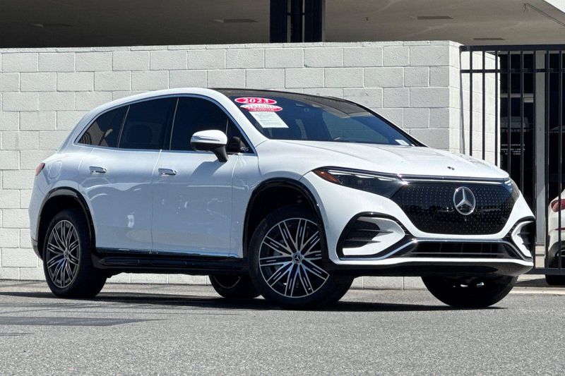 Used 2023 Mercedes-Benz EQS 580Image 2