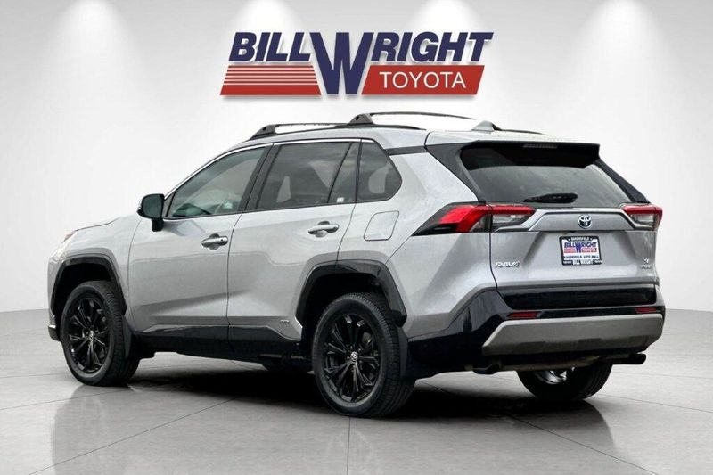 Used 2023 Toyota RAV4 Hybrid SEImage 5