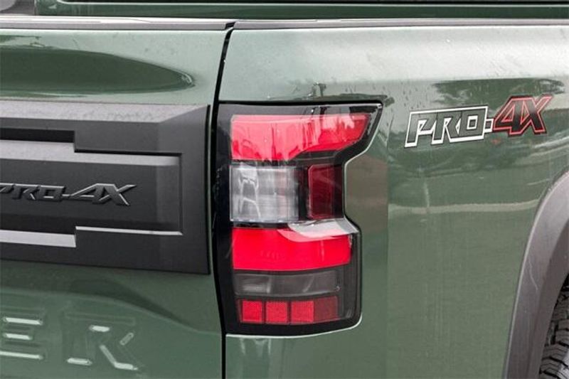 New 2025 Nissan Frontier PRO-4XImage 20
