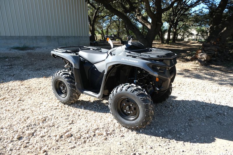 2025 Can-Am OUTLANDER DPS 700 GRANITE GRAYImage 2