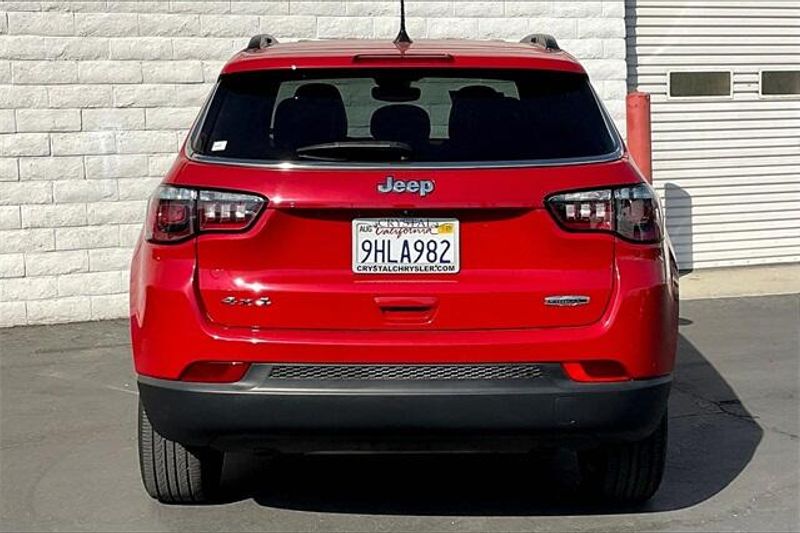 2023 Jeep Compass Latitude LuxImage 3