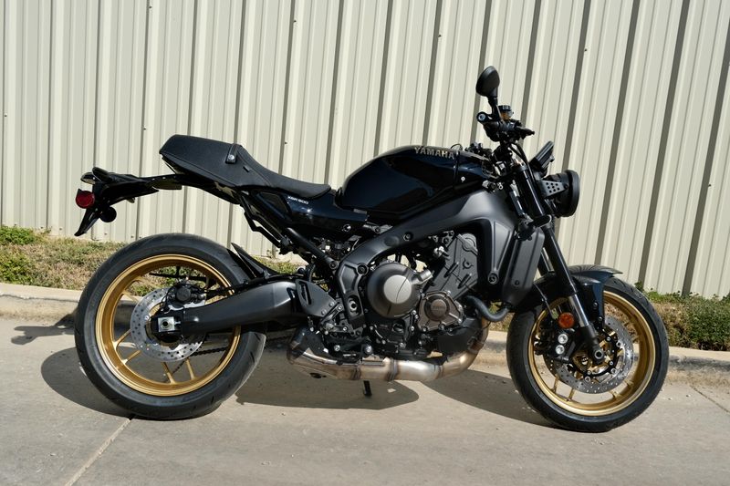 NEW 2025 YAMAHA XSR900 Image 2