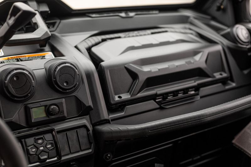 New 2025 Can-Am DEFENDER LIMITED CAB HD10 FIERY RED Image 4