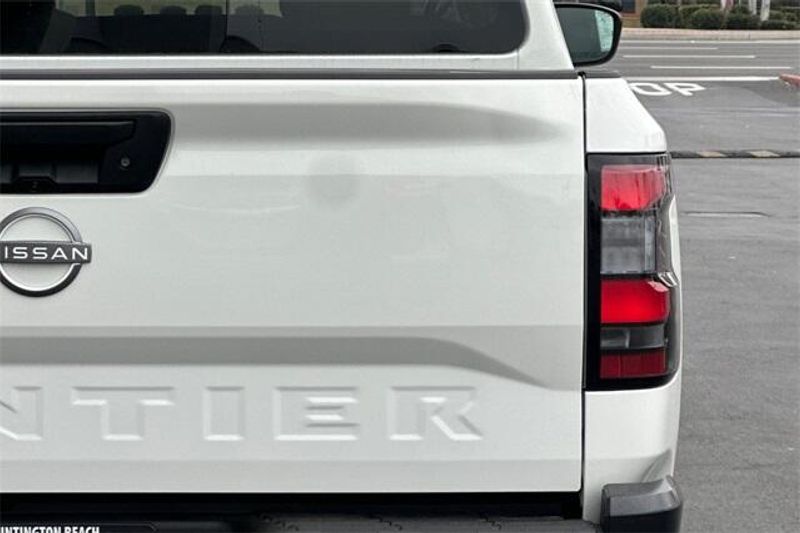 New 2025 Nissan Frontier SImage 20