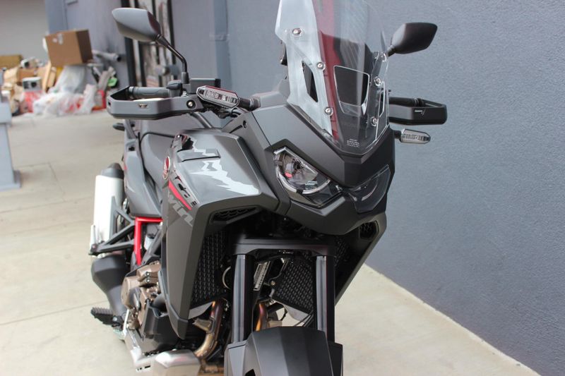 New 2025 Honda AFRICA TWIN Image 4