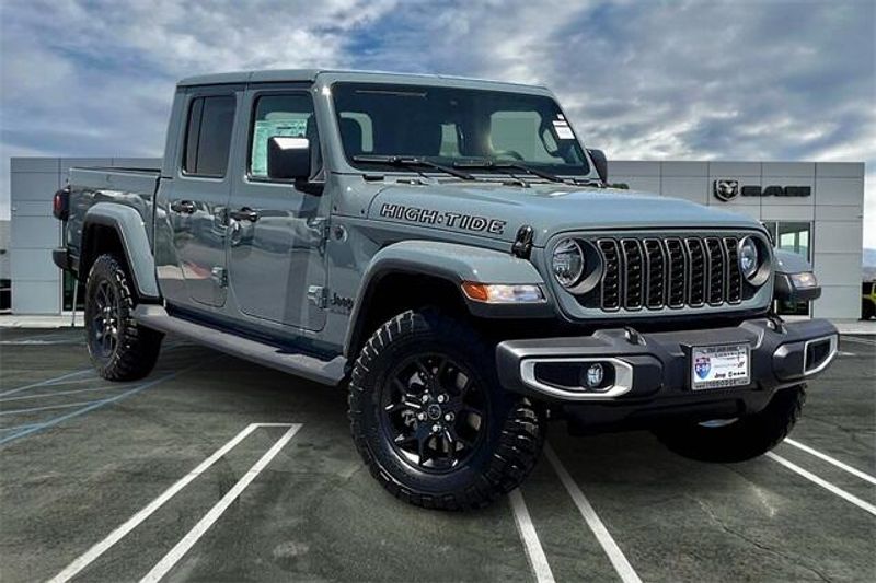 2025 Jeep Gladiator High Tide 4x4Image 14