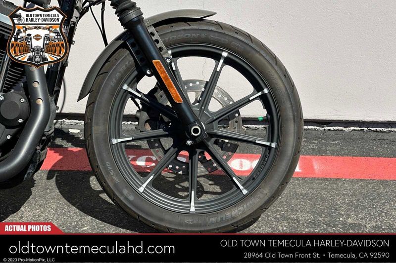 2019 Harley-Davidson Sportster in a INDUSTRIAL GRAY exterior color. BMW Motorcycles of Temecula – Southern California (951) 506-6903 bmwmotorcyclesoftemecula.com 