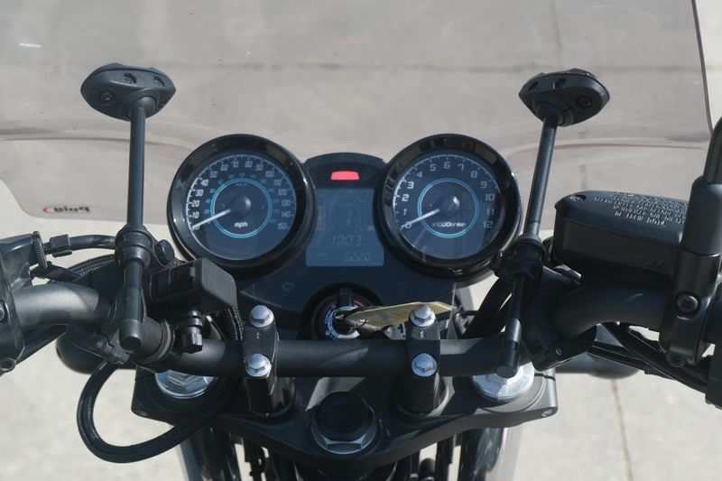 2023 Kawasaki Z650RS METALLIC MOONDUST GRAY AND EBONY Image 13