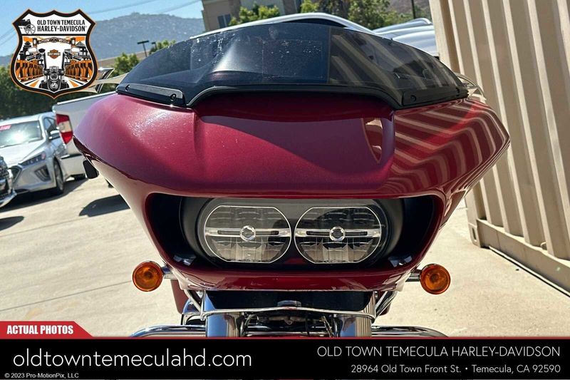 2021 Harley-Davidson Road Glide in a BILLIARD RED exterior color. BMW Motorcycles of Temecula – Southern California (951) 506-6903 bmwmotorcyclesoftemecula.com 