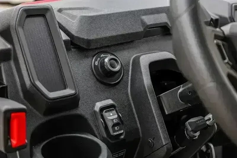 NEW 2026 CFMOTO UFORCE U10 XL PRO Image 14