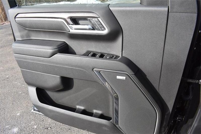 2025 Chevrolet Silverado 1500 LTZImage 34