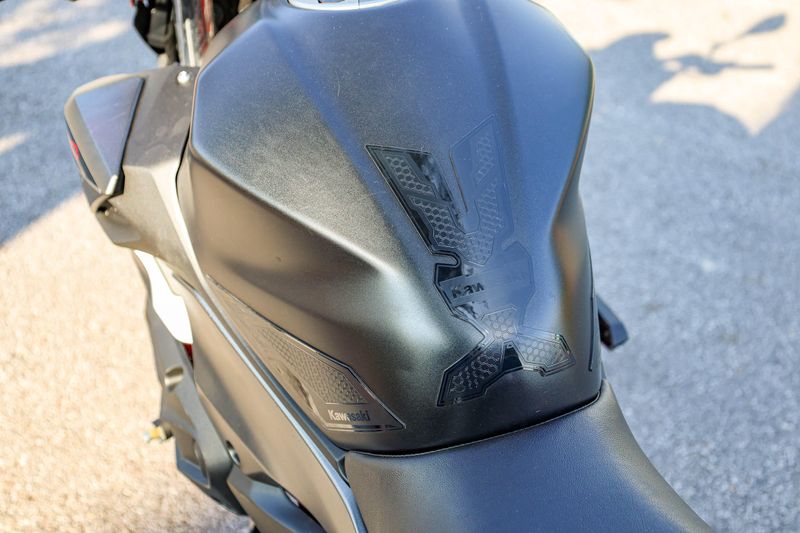 USED 2025 KAWASAKI Z500 SE ABS Image 22