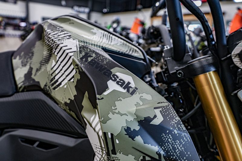 2025 Kawasaki Z125 PRO CYPHER CAMO TANImage 10