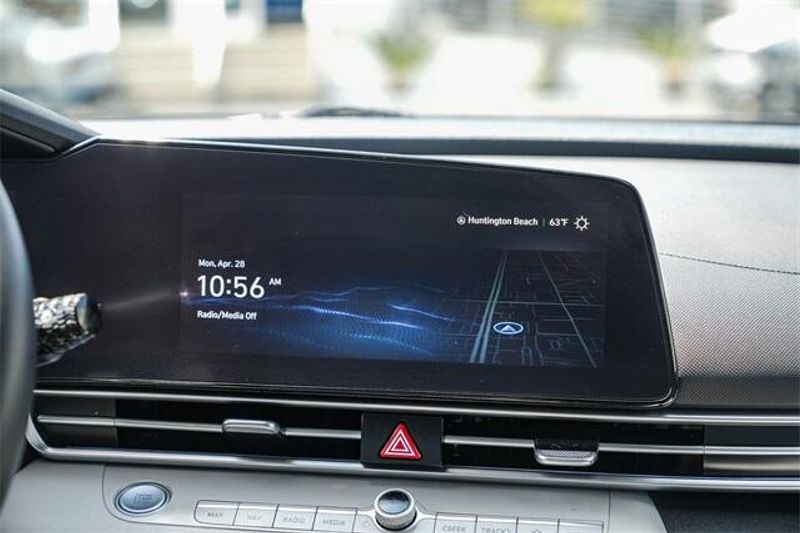2023 Hyundai Elantra LimitedImage 15