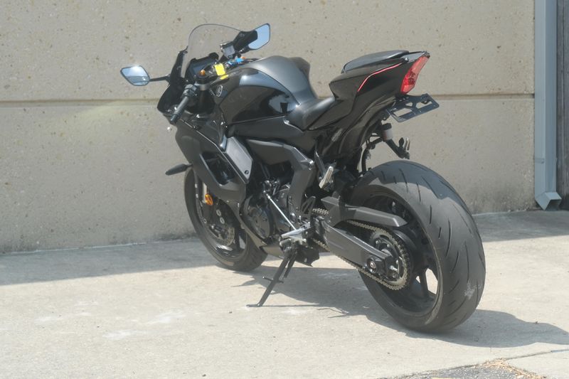 2024 Yamaha YZFR7 BLACK Image 6